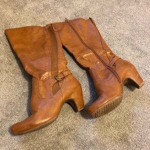 Wide Calf 7.5 tan heeled riding boots